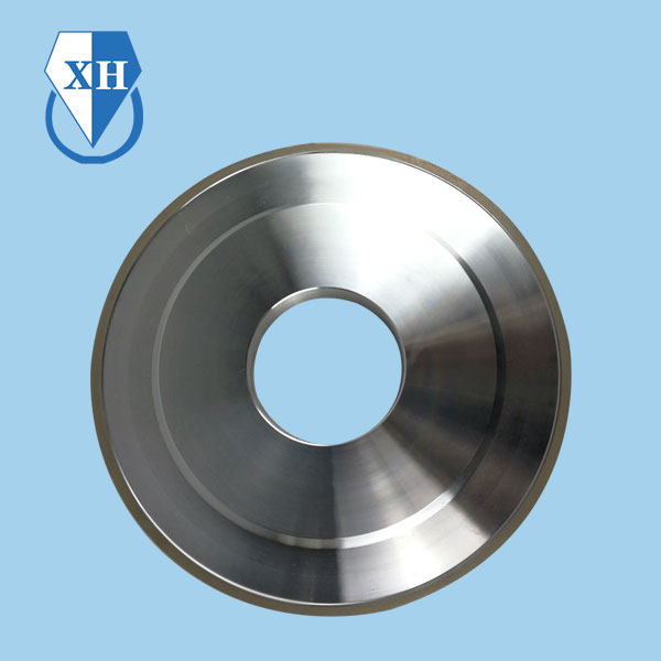 What are the advantages of using bronze as a bonding material in terms of heat resistance